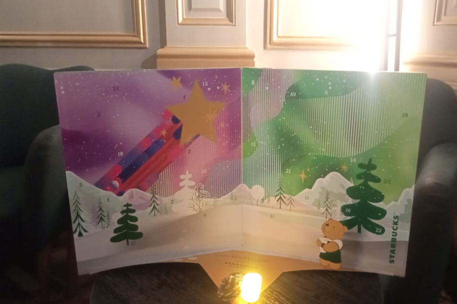 Calendrier de l’Avent Starbucks 2025 : la magie des fêtes jour après jour